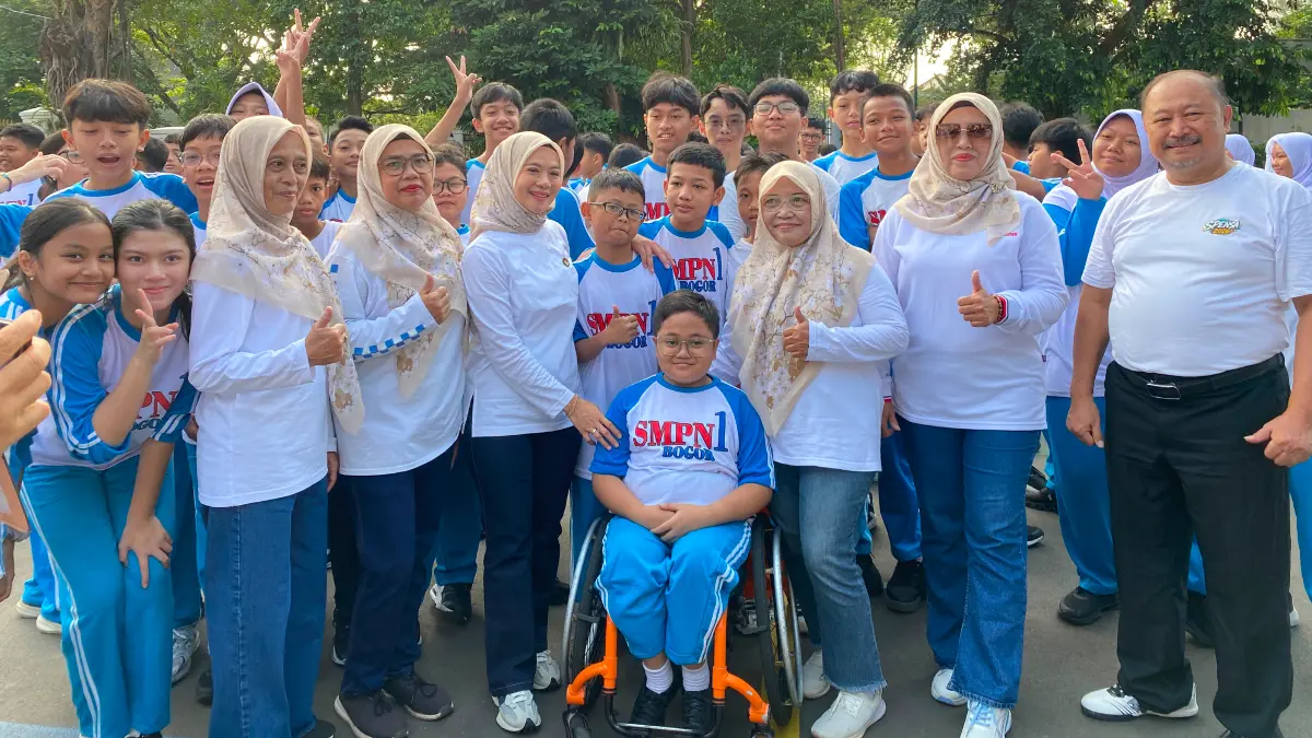 Keseruan Hari Anak Nasional yang dilakukan DWP Disdik Kota Bogor di SMPN 1 Kota Bogor. Foto: Dok DWP Disdik