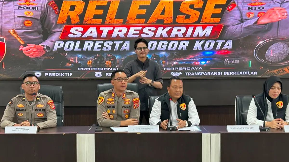 Polresta Bogor Kota menyampaikan hasil ungkap kasus penemuan mayat bayi di Ciparigi, Kelurahan Bogor Utara, Kota Bogor. (Fauzan/Radar Bogor)