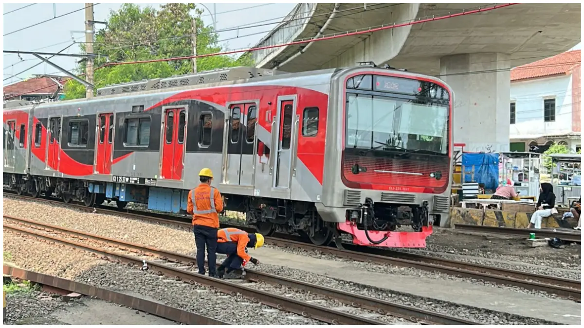 Lintasan kereta RE Martadinata. (Foto : Fauzan/Radar Bogor)