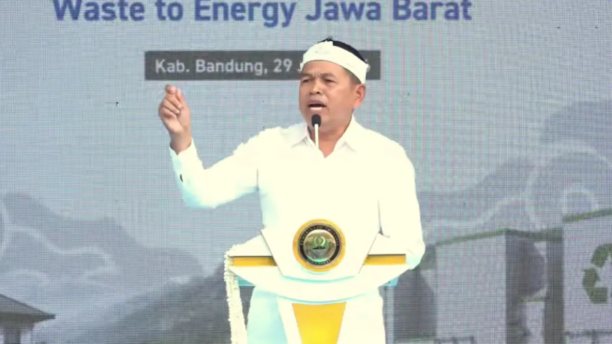 Gubernur Jawa Barat, Dedi Mulyadi perintahkan Sekda bongkar bangunan liar.