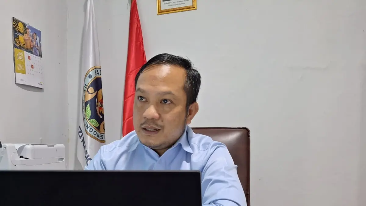 Kepala Kantor Pelayanan Pemenuhan Gizi (KPPG) Bogor, Haidir, memberikan keterangan kepada wartawan di Kantor KPPG Bogor terkait perkembangan Program Makan Bergizi Gratis (MBG). (Dede/Radar Bogor)