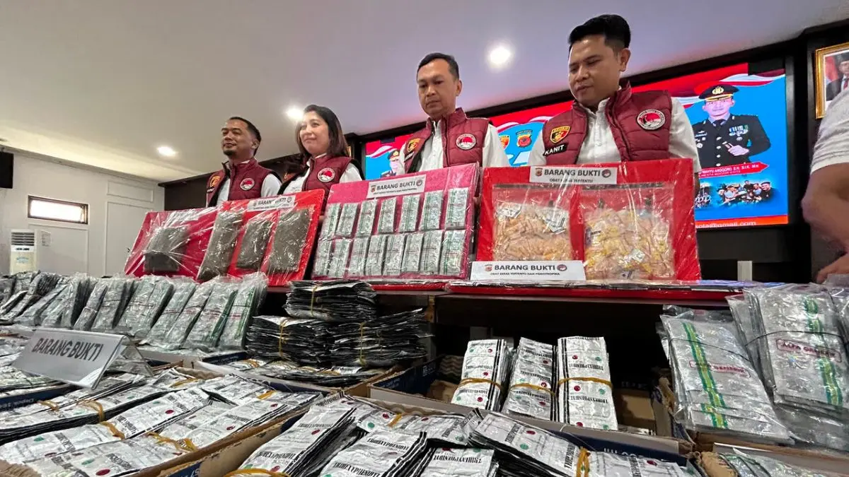 Pengungkapan kasus peredaran narkoba di Mako Polresta Bogor Kota. (Foto : Fauzan/Radar Bogor)