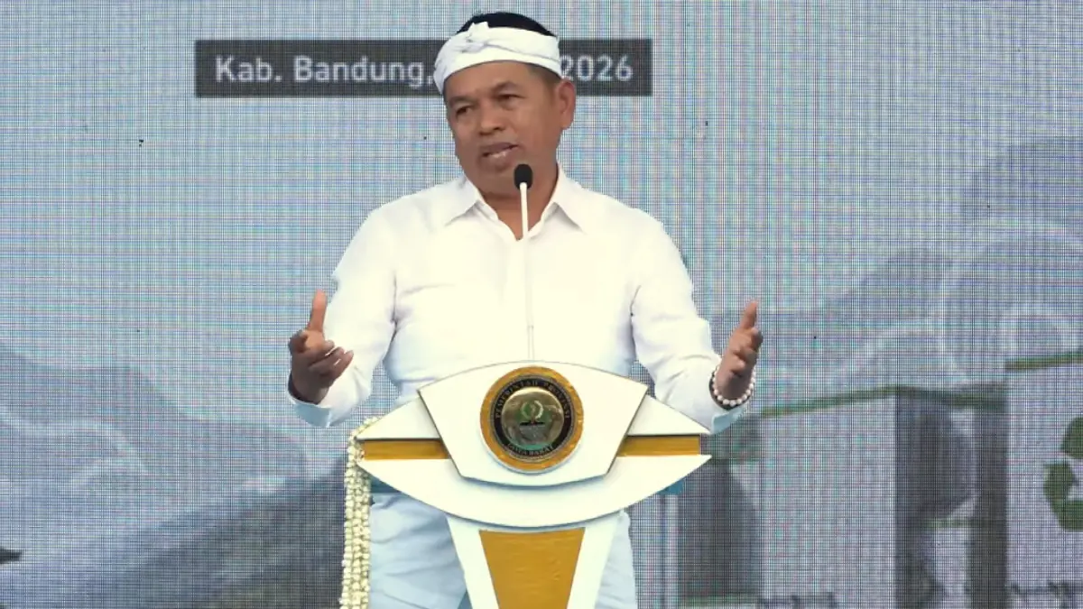 Gubernur Jawa Barat, Dedi Mulyadi menjelaskan masalah lahan hijau.