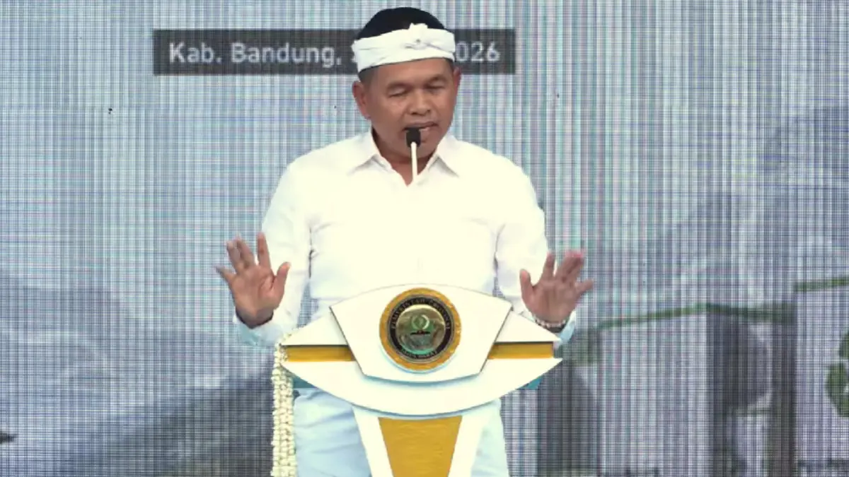 Gubernur Jawa Barat Dedi Mulyadi menjelaskan soal lapangan pekerjaan.
