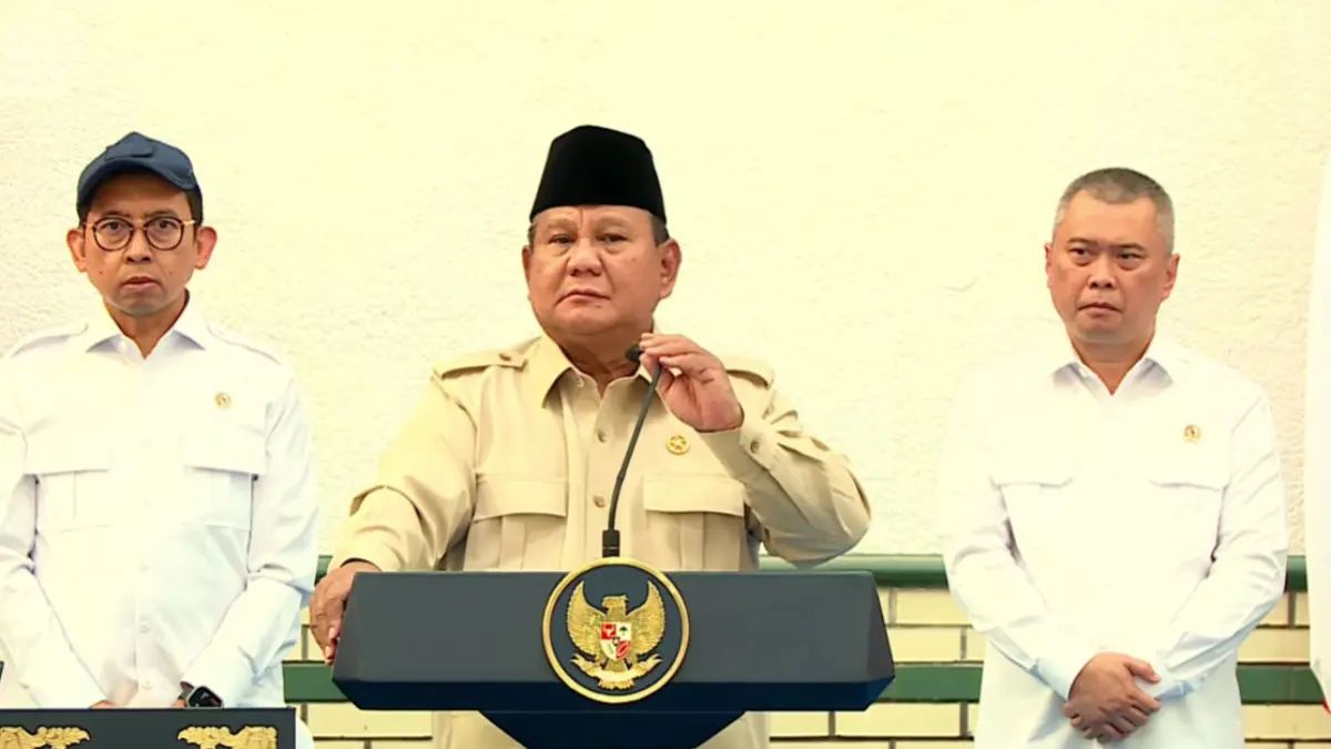 Presiden Prabowo Subianto singgung soal atap seng dan asbes.  (Sekretariat Presiden)