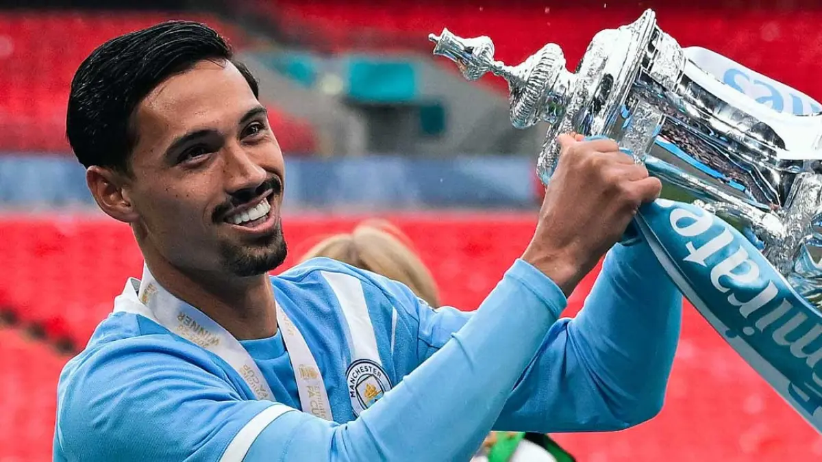 Juventus membuka komunikasi dengan Manchester City untuk Tijjani Reijnders. (Instagram @tijjanireinjders)