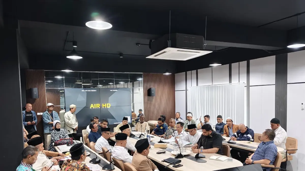 Pertemuan penyelesaian sengketa kepengurusan nazir Alun-Alun Empang, Kecamatan Bogor Selatan.