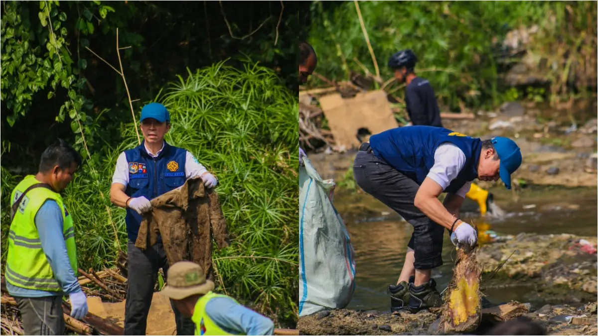 Wali Kota Bogor Dedie A Rachim saat bebersih Sungai Ciliwung. (Dok. Humas Pemkot Bogor)