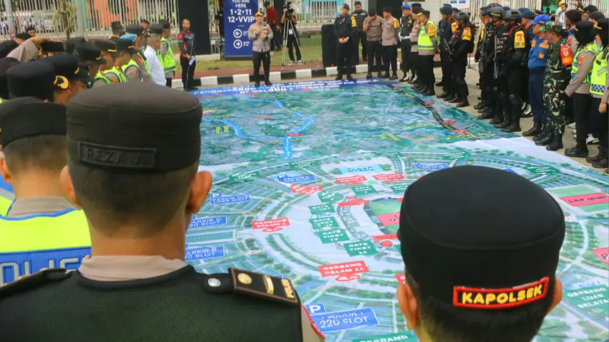 Polres Bogor melakukan rekayasa pengamanan pertandingan AFF 2026 di Area Gelora Stadion Pakansari, Cibinong, Kabupaten Bogor. (Hendi Novian /Radar Bogor)