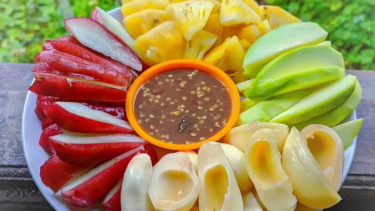 Rujak andalan warga Bogor. Foto: Lemon8