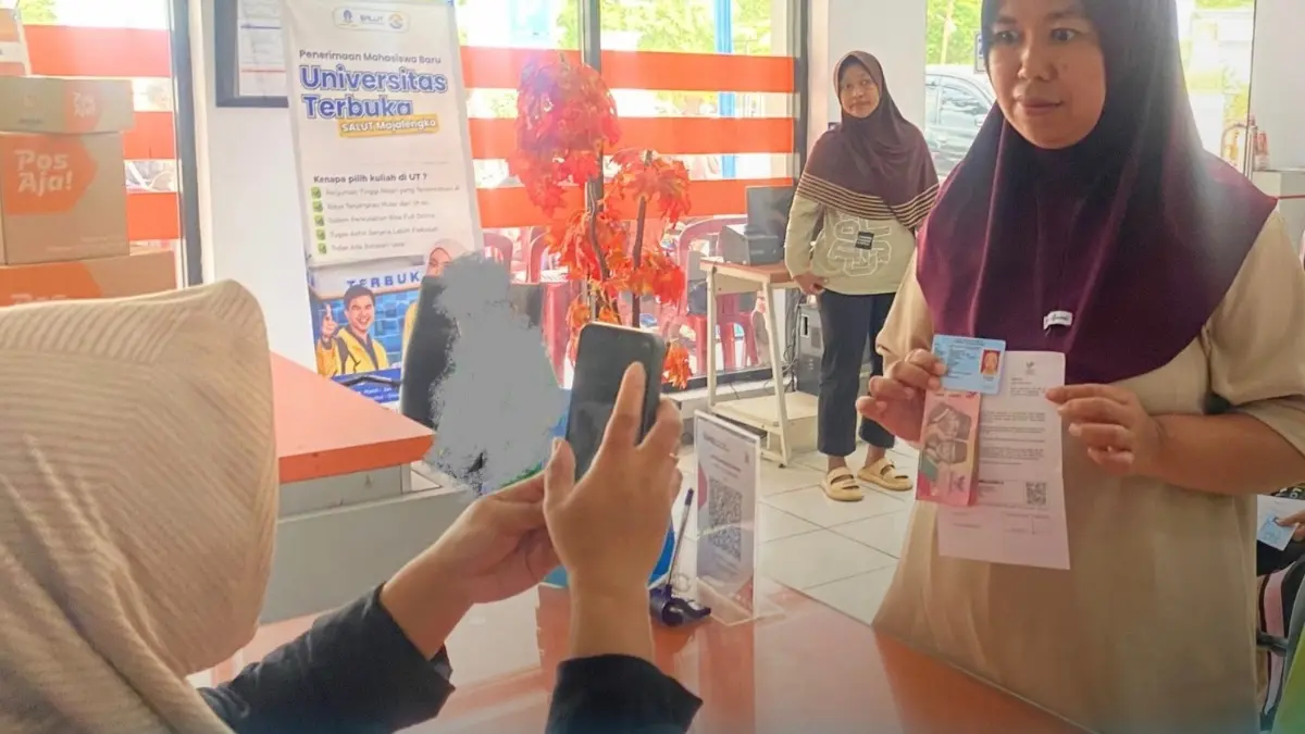 Ilustrasi penyaluran bansos PKH BPNT untuk KPM (Instagram @diskominfo.majalengka)