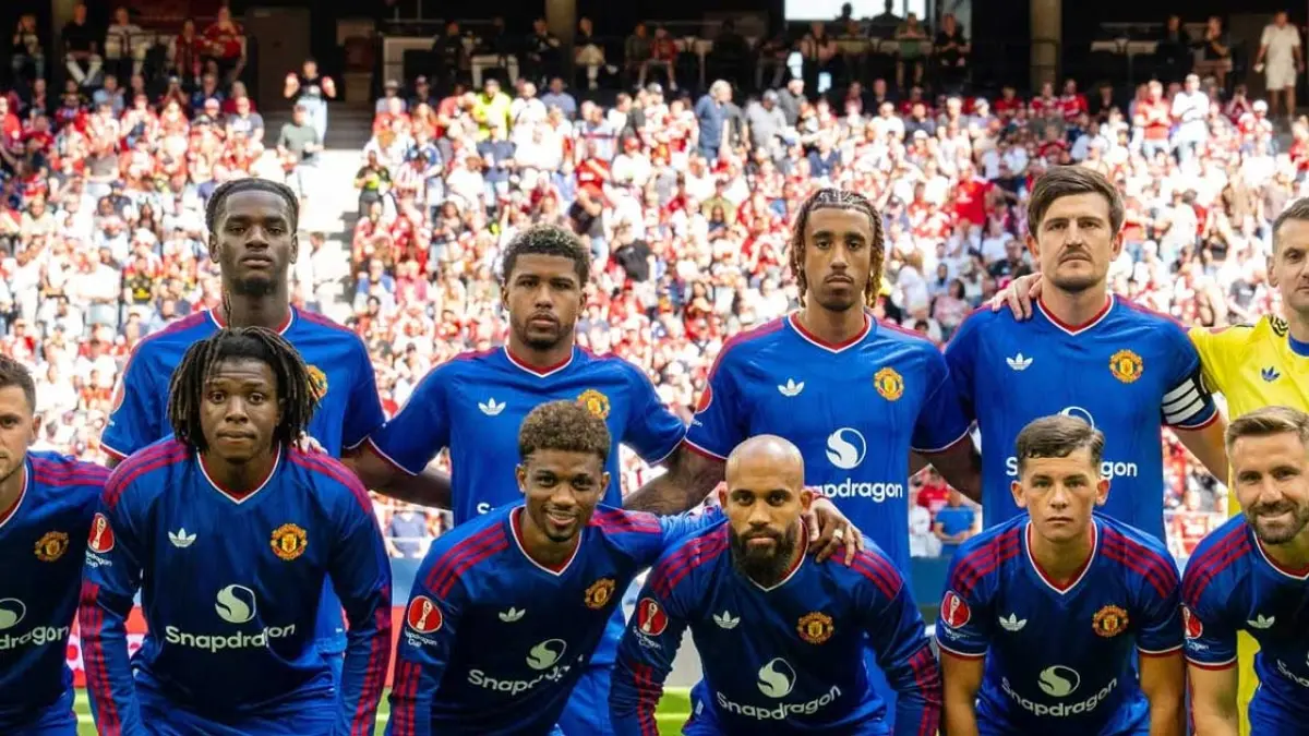 Skuad Manchester United. MU bakal lepas pemain muda berbakatnya yang berposisi sebagai striker. (Facebook Manchester United)