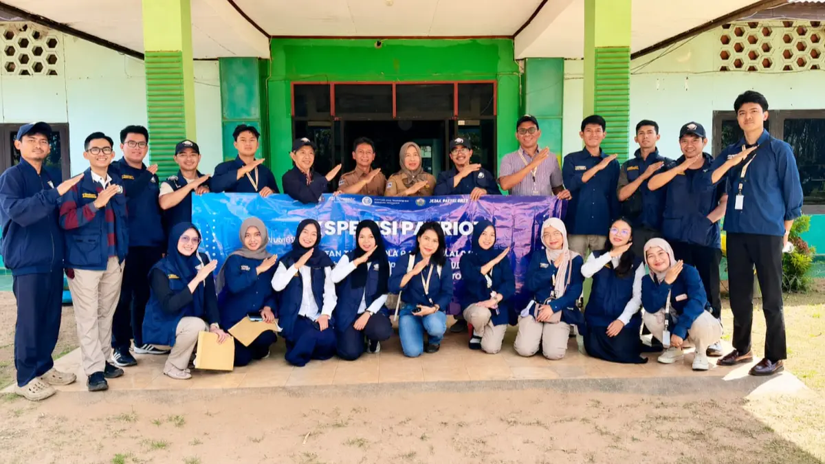Tim Ekspedisi Patriot IPB University 2026 saat konsolidasi dengan pemerintah daerah. (Dok. IPB)