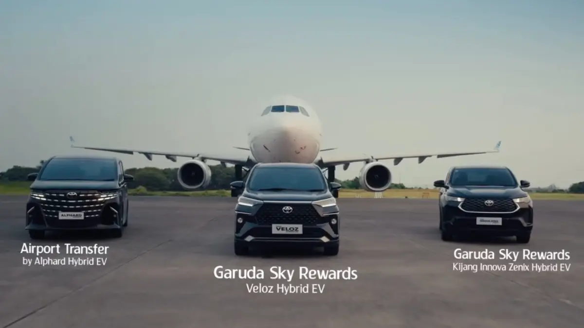 Kerja sama Garuda Indonesia dengan Toyota memberikan experience pengguna jasa maskapai menikmati mobil Alphard Hybrid dan beberapa mobil Toyota lainnya. Foto: Instagram