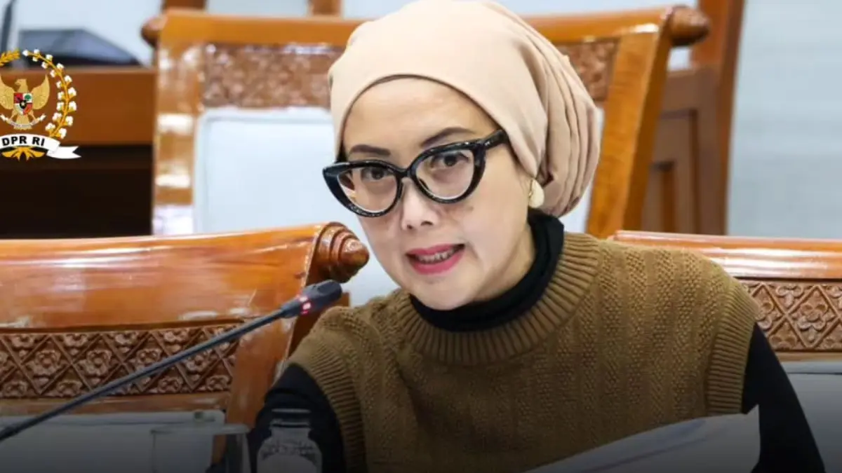 Selly Andriany Gantina, Anggota Komisi VIII DPR RI saat membahas rencana pengalihan penyaluran bansos ke Koperasi Desa (Kopdes)