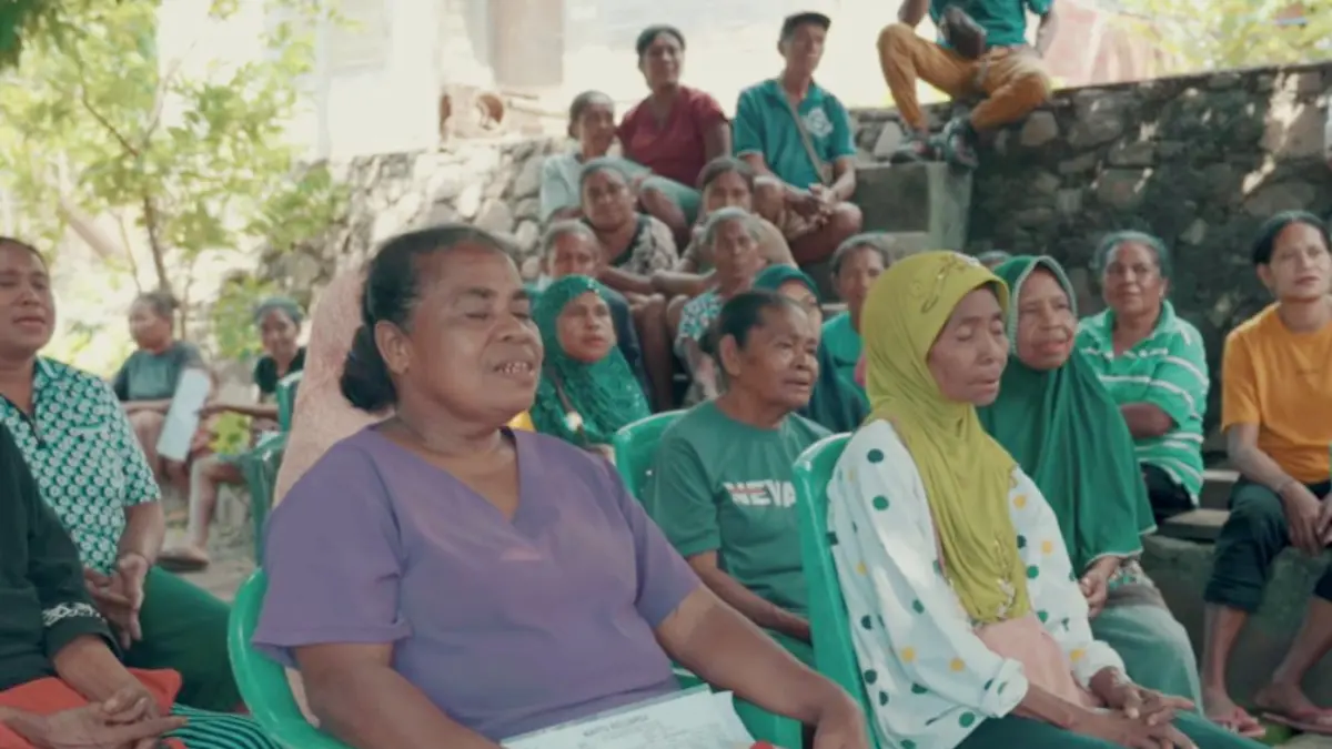 BANSOS : Para KPM bantuan sosial mendapatkan pengarahan petugas. (Kemensos RI)
