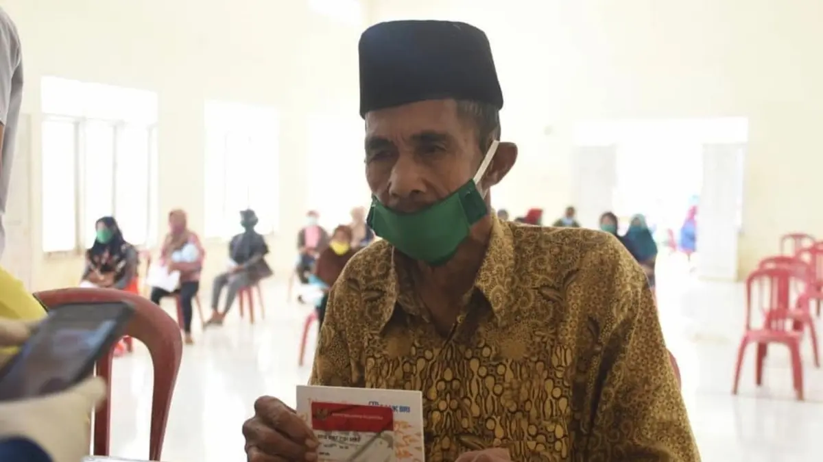 Ilustrasi penyaluran bansos PKH BPNT untuk KPM (Instagram @pemkot_pagaralam)