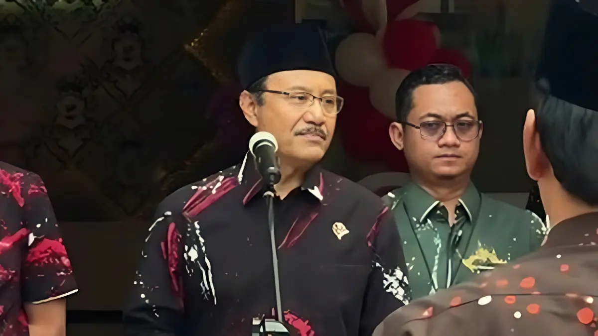 Menteri Sosial (Mensos), Saifullah Yusuf saat memberikan keterangan. (Kemensos RI)