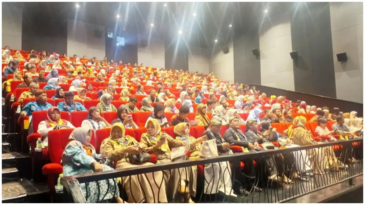 Nonton bareng film Pramuka di Bioskop Cinepolis Lippo Plaza Ekalokasari. (Foto: Fikri/Radar Bogor)