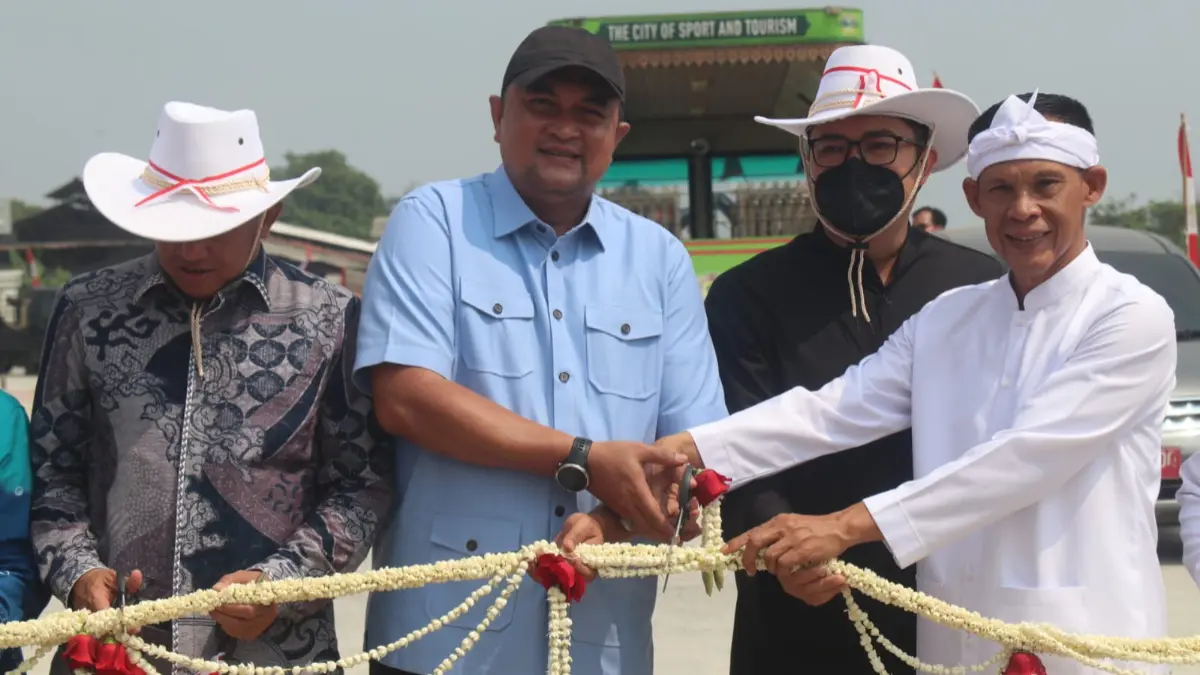 Pemkab Bogor saat meresmikan Pasar Hewan Bogor di Kecamatan Jonggol, Kabupaten Bogor, Kamis, 6 Agustus 2026. (Dok. Diskominfo Kabupaten Bogor)