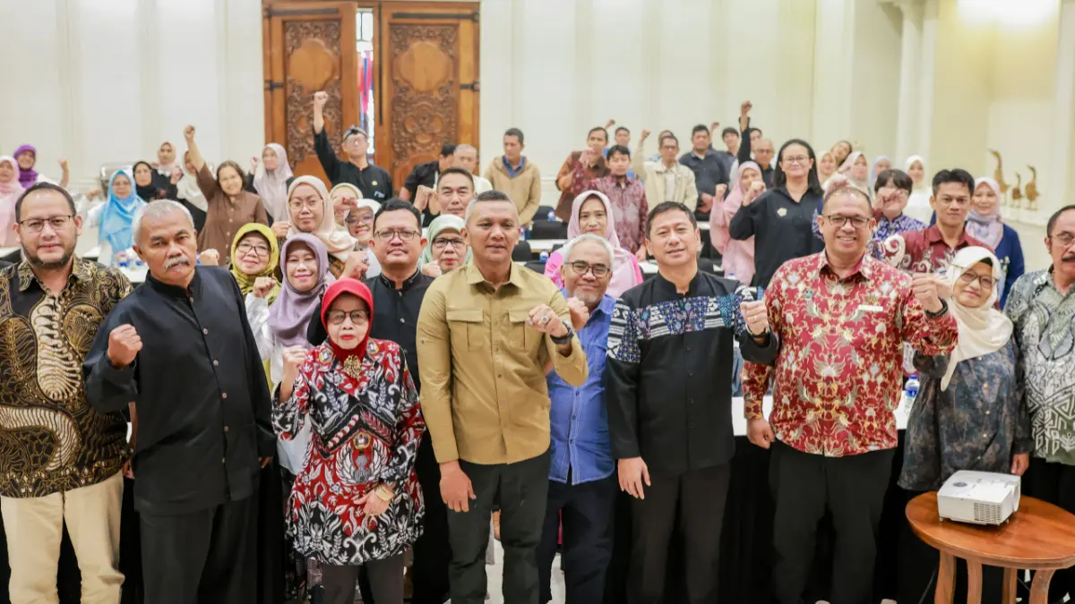 Wakil Wali Kota Bogor Jenal Mutaqin hadir pada rapat sinergitas pendidikan Kota Bogor. (Dok. Humas Pemkot Bogor)