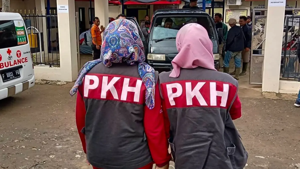 Ilustrasi pendamping sosial penyaluran bansos PKH. (Instagram @pkh.kabbogor) 