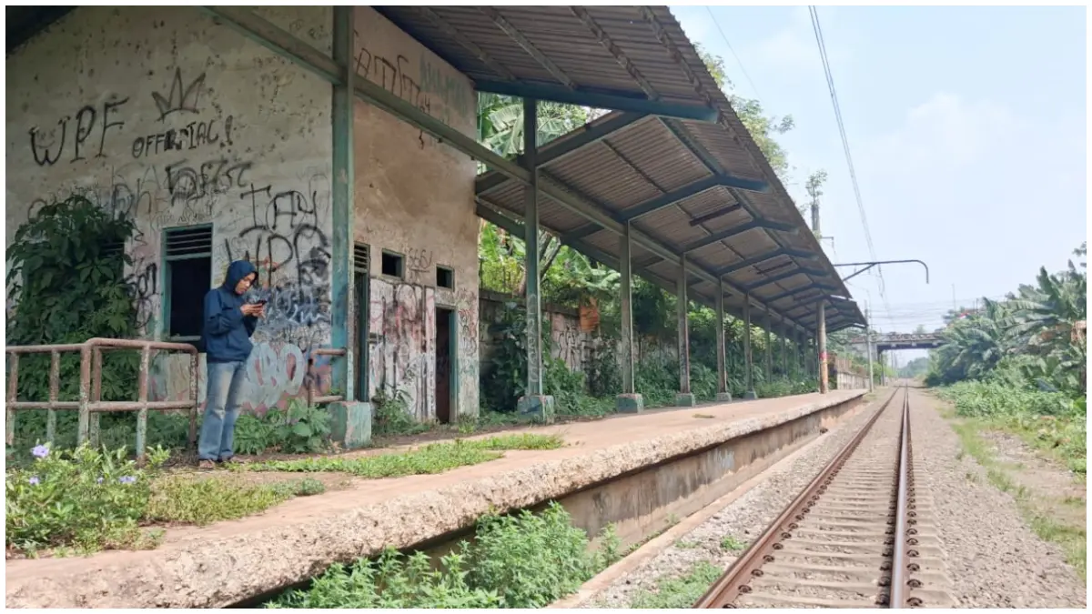 Pantauan Radar Bogor di lokasi Stasiun Gunung Putri yang kini dijuluki Stasiun Hantu di Kecamatan Gunung Putri, Kabupaten Bogor, Jumat 7 Agustus 2026. (Foto: Muhammad Ali/Radar Bogor)