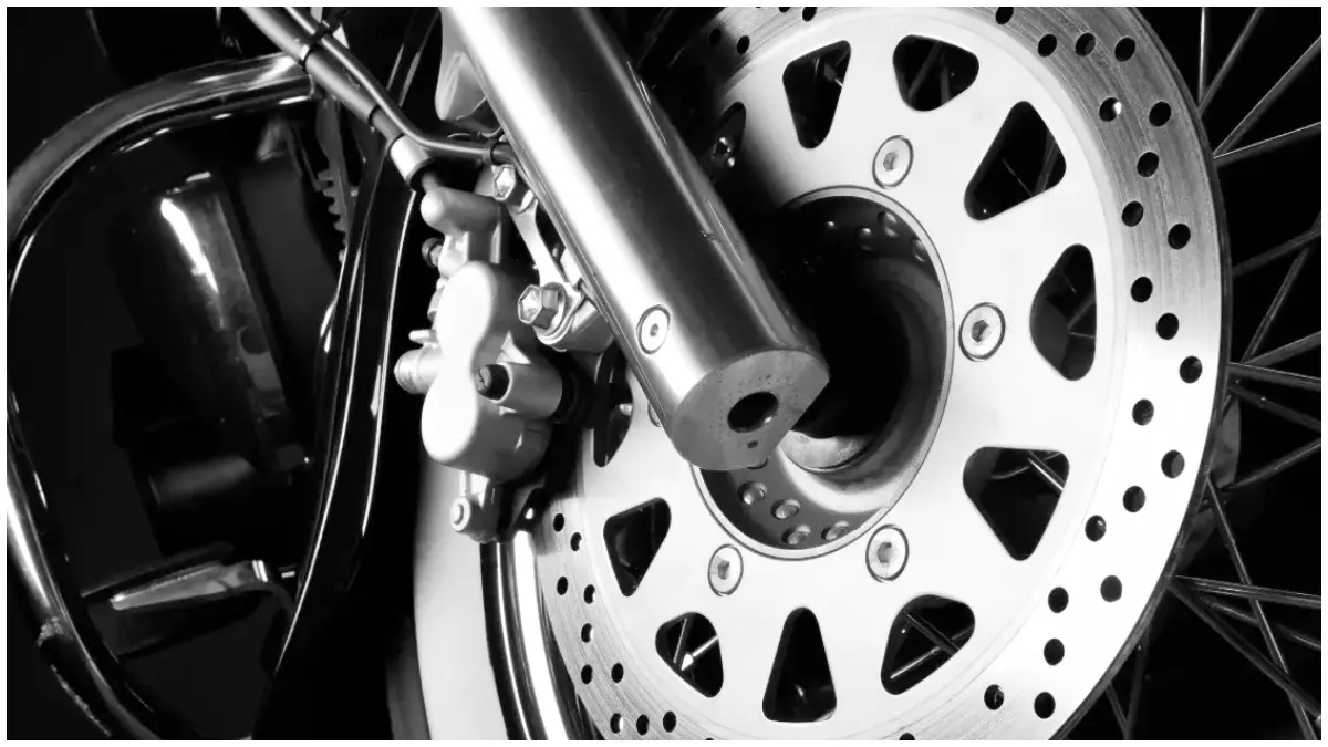 Ilustrasi cakram pada motor. (Foto: Youtube Kemod motovlog dan situs resmi Honda)