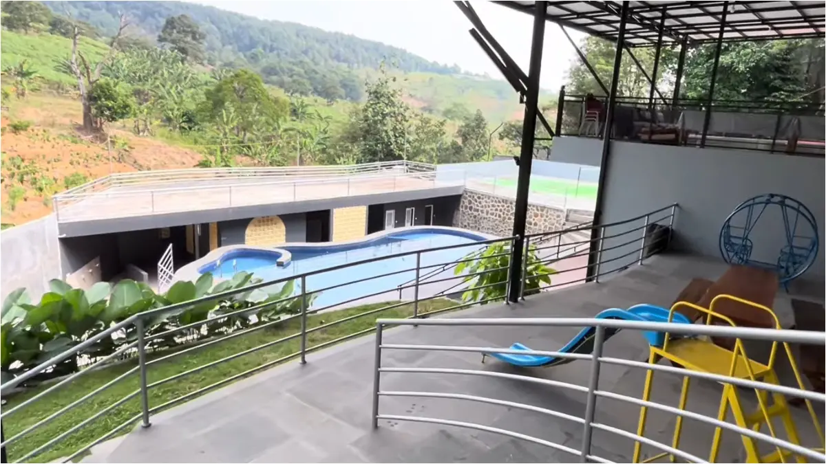 Wetos Mountain Villa Sentul Bogor (YouTube Demen_Travelling)