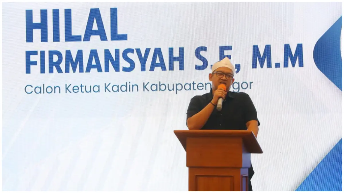 Bakal Calon Ketua Kadin Kabupaten Bogor, Hilal Firmansyah saat deklarasi menjelang pendaftaran di Hotel Horison, Cibinong, Kabupaten Bogor, Jawa Barat. Senin 10 Agustus 2026. (Foto : Hendi Novian / Radar Bogor)