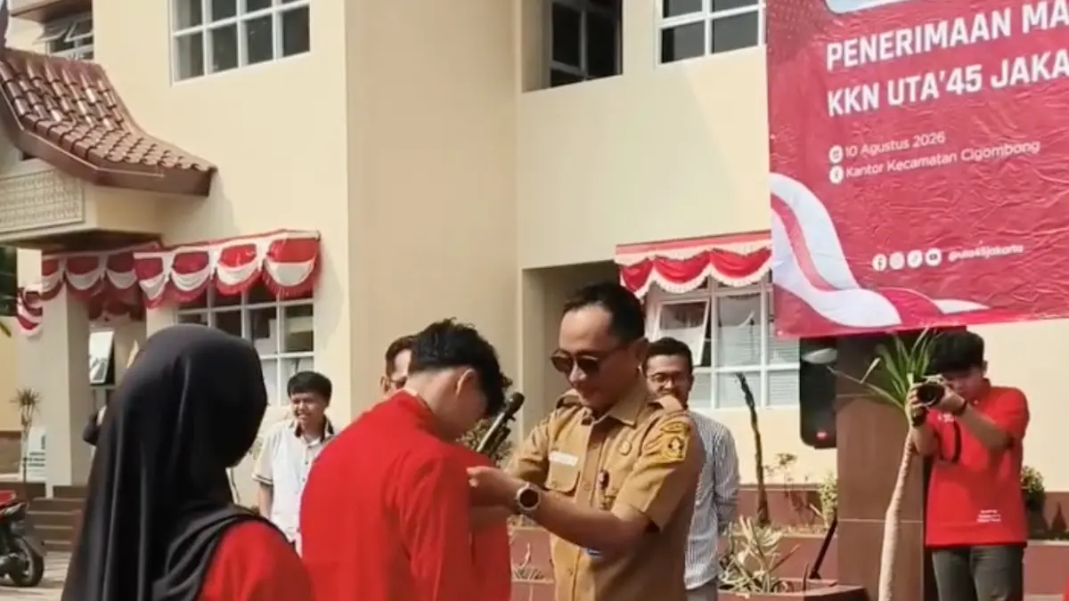 Serah terima mahasiswa KKN dari Universitas 17 Agustus 1945 di Cigombong, Kabupaten Bogor. Foto: Instagram