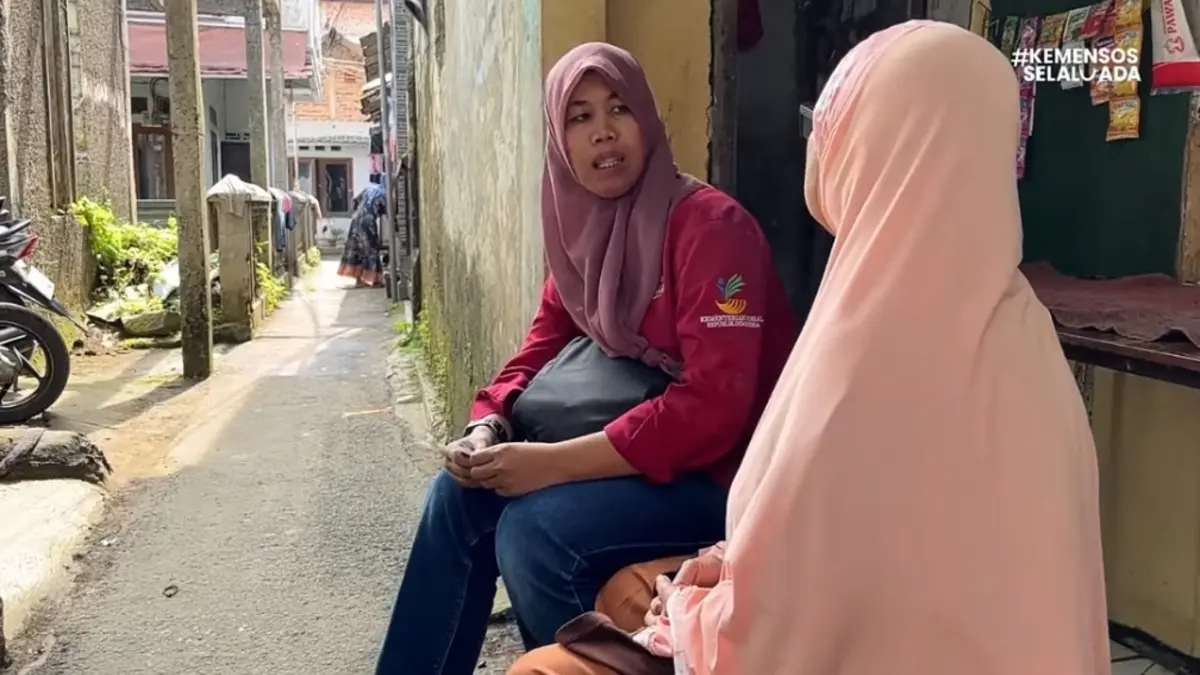 Ilustrasi pendamping PKH bersama komponen ibu hamil. (YouTube Kemensos RI)
