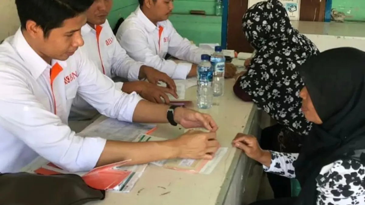 Ilustrasi penyaluran bansos PKH BPNT kepada KPM (Instagram @himover.tanjungbalaikarimun)