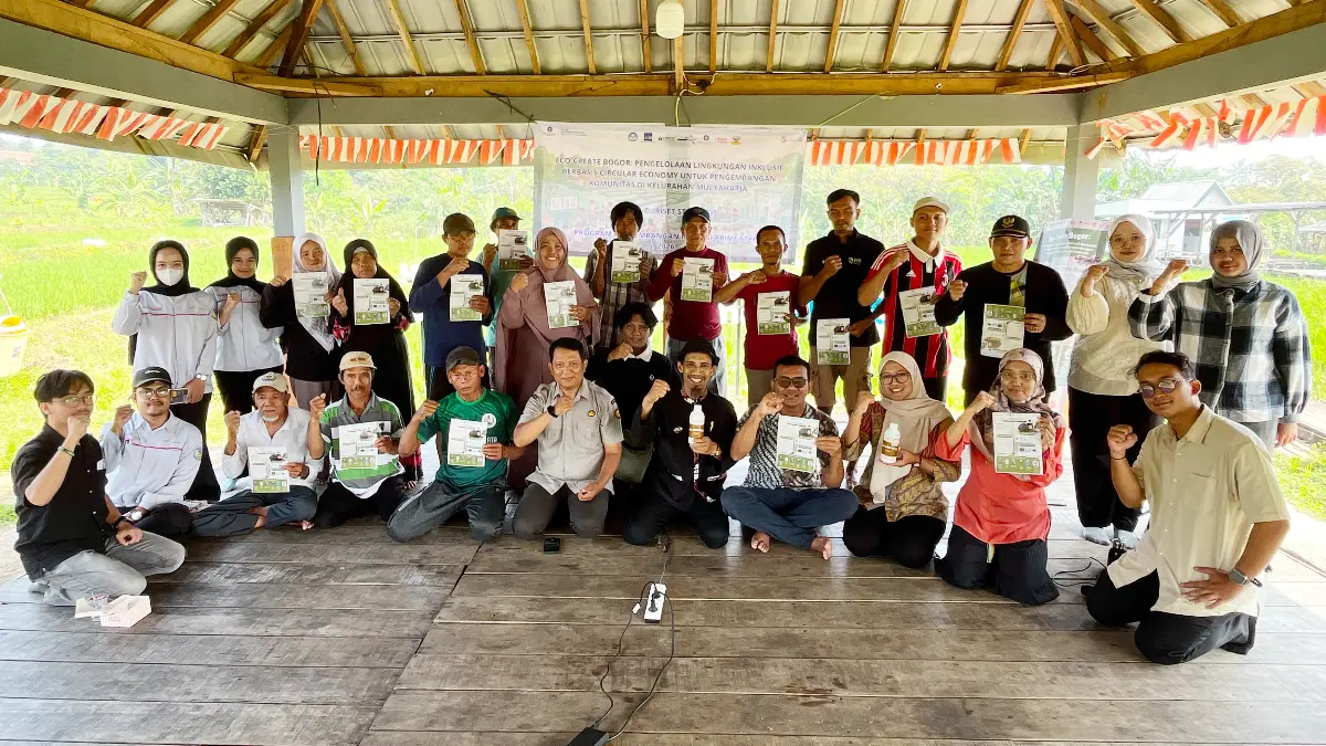 IPB menggelar pelatihan pembuatan Bio-Ampulle di AEWO Mulyaharja. (Dok. Panitia)