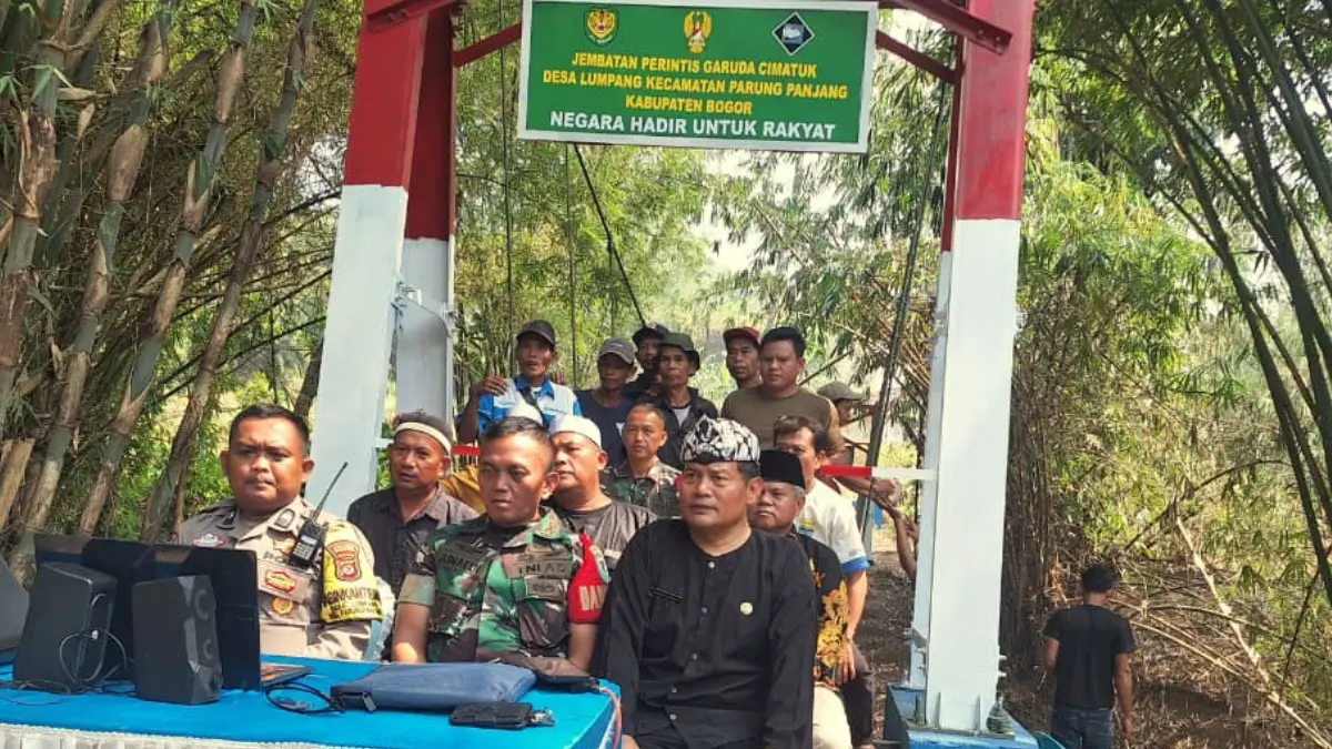 Jembatan Perintis Garuda Cimatuk di Parungpanjang, Bogor diresmikan.  (Nasir/ Radar Bogor)