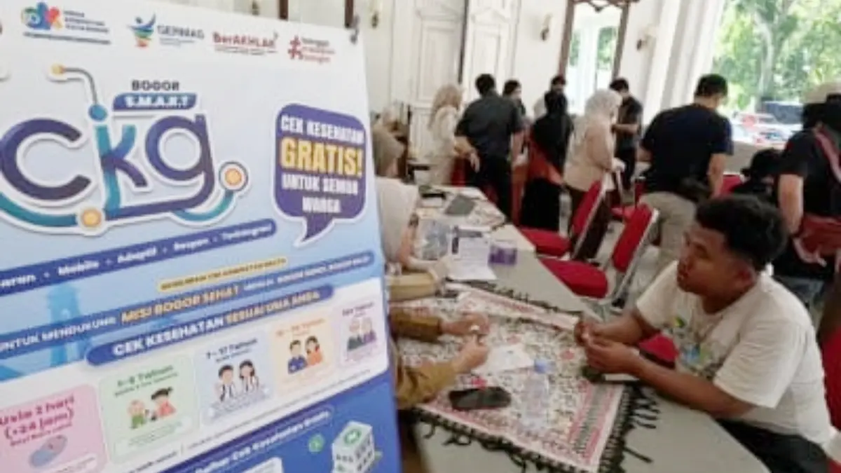 Masyarakat saat menjalani CKG SMART di Kota Bogor. (Fikri/Radar Bogor)