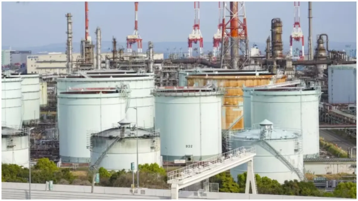 Persediaan minyak dunia terus tergerus di tengah gangguan pengiriman dan ketegangan geopolitik yang berkepanjangan. (Foto : IEA/Reuters)