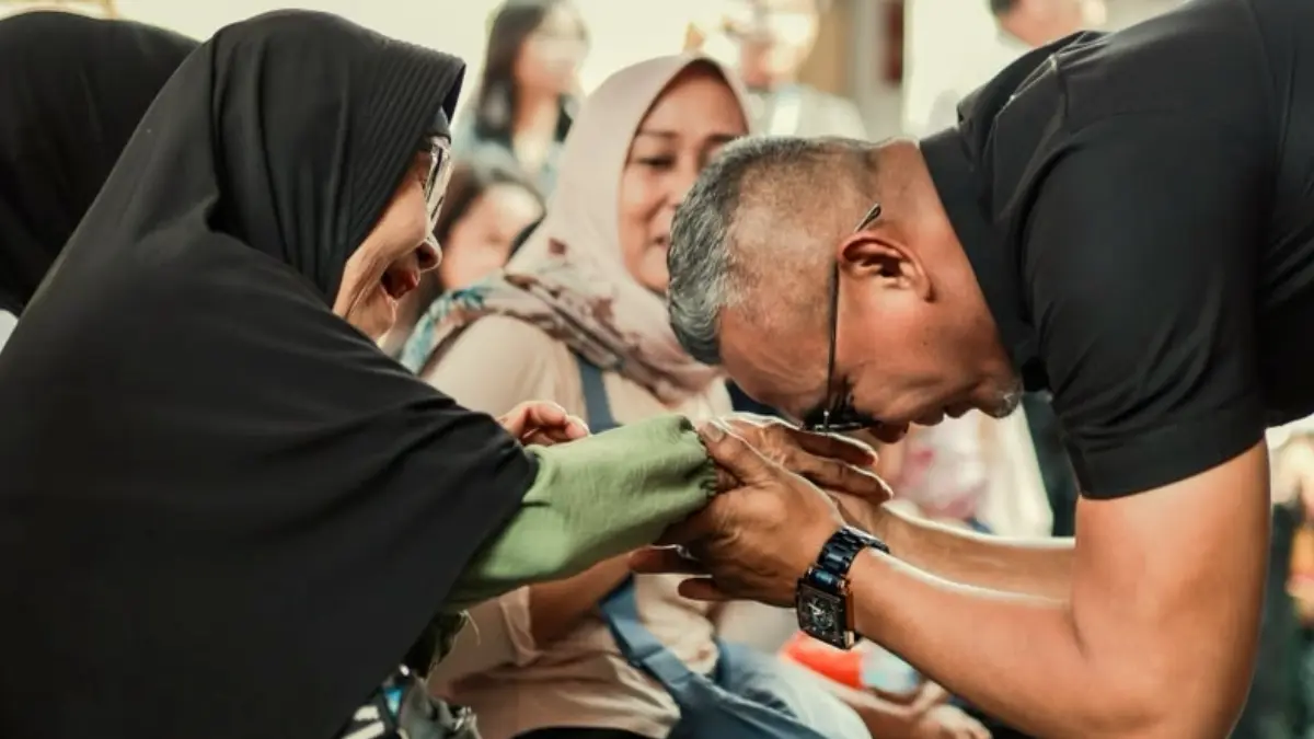 Wakil Wali Kota Bogor, Jenal Mutaqin hadiri kegiatan CSR di RW 03 Kelurahan Batutulis, Kecamatan Bogor Selatan, Jumat (14/8/2026).  (Diskominfo)