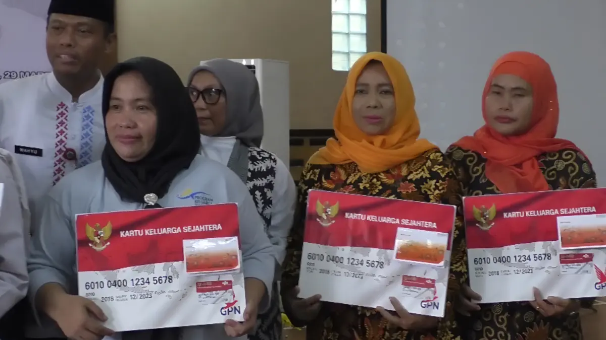 Ilustrasi KPM terima bansos PKH (YouTube Linjamsos Oke)