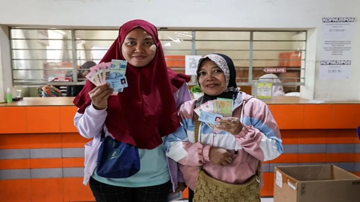 Ilustrasi pencairan bansos di momen HUT ke-81 RI. (kedirikota.go.id)