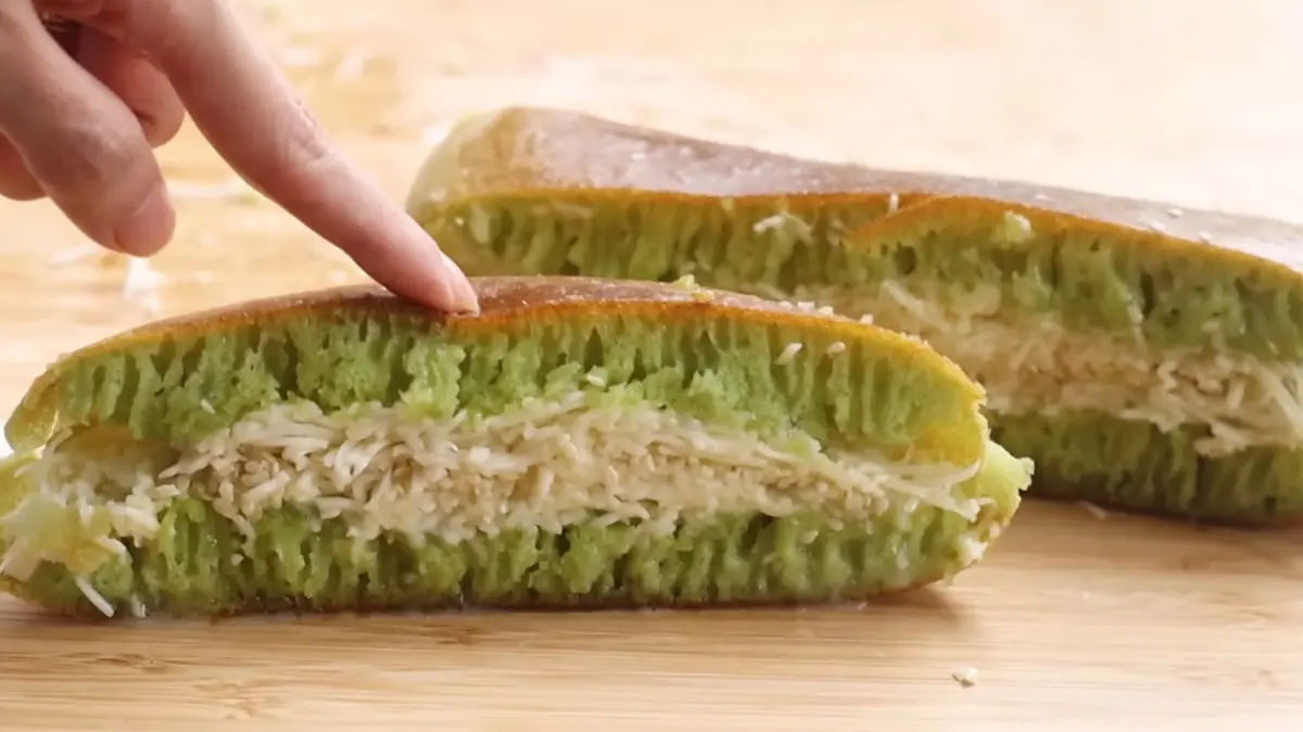 Martabak teflon (YouTube Devina Hermawan)