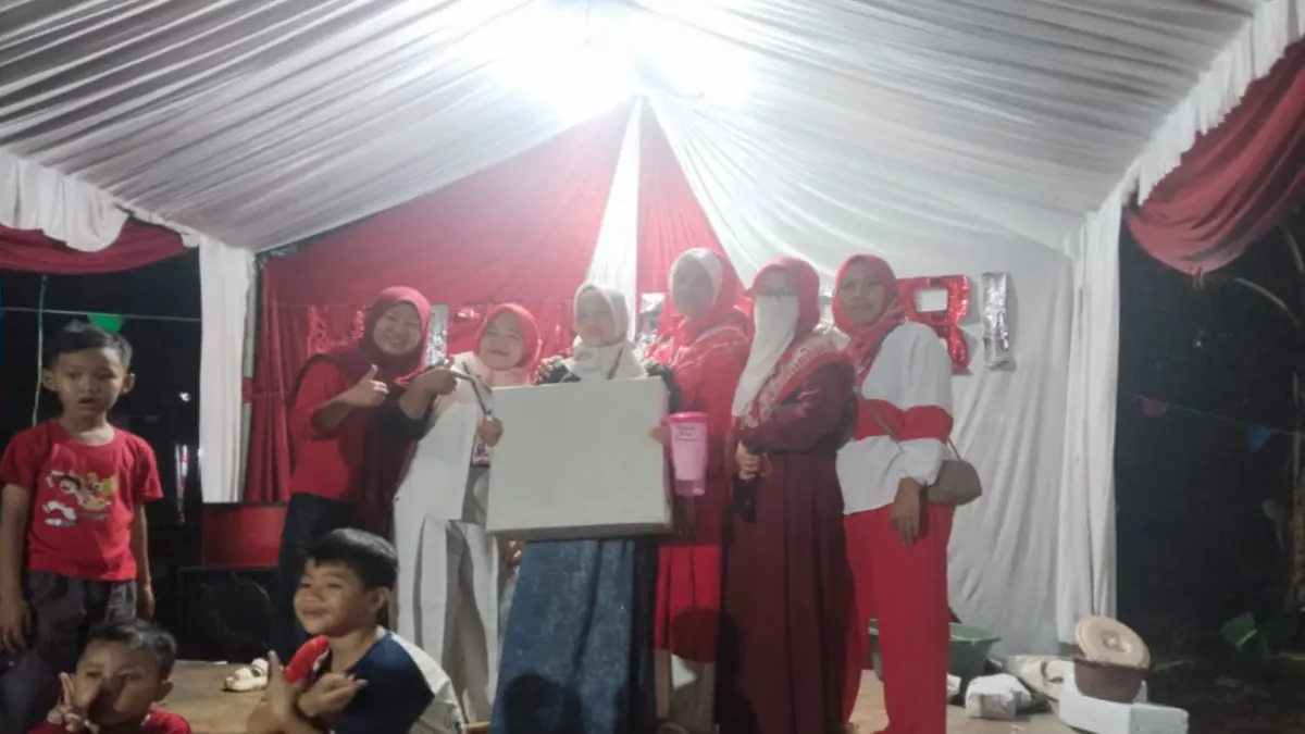 Penyerahan Grand Prize 17 Agustus di Blok A GSE 2 Cinangka Ciampea Bogor