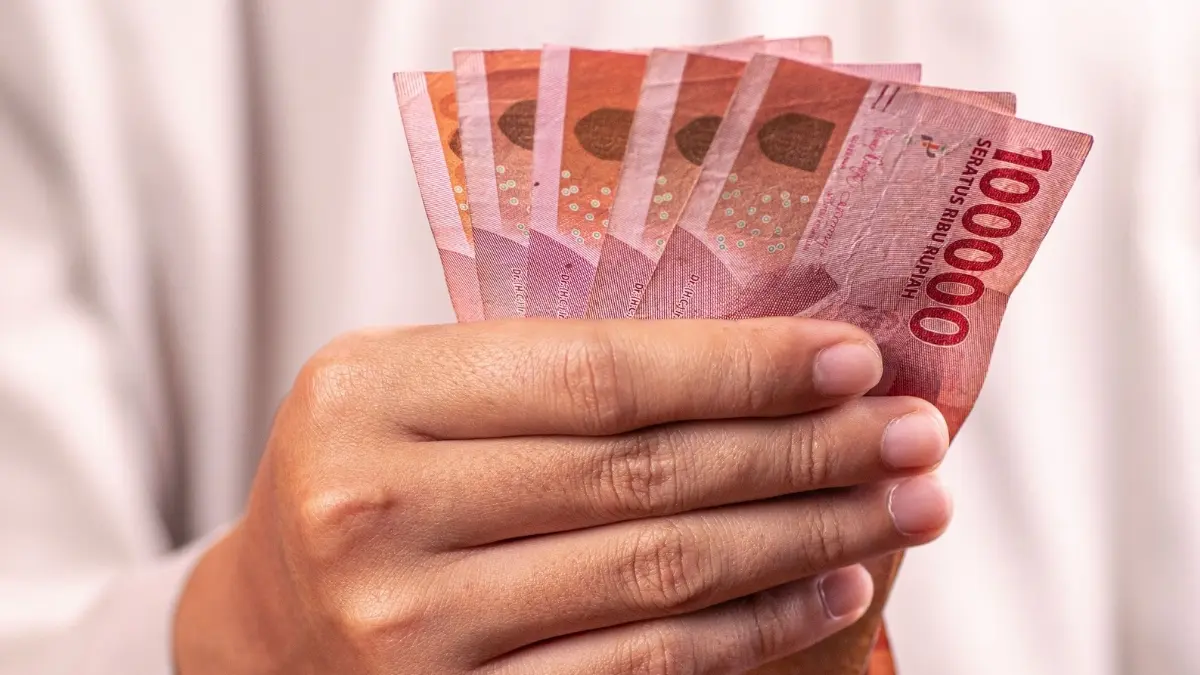 Ilustrasi dana bansos Rp600 ribu yang telah dicairkan KPM. (Pexels/Defrino Maasy)