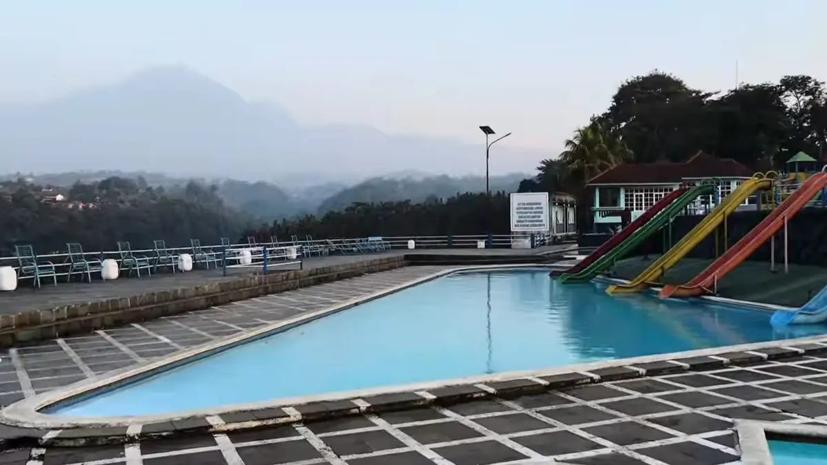 Kolam Renang Aldepos Bogor (YouTube Bang Lele)