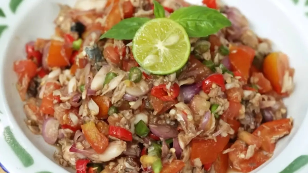 Sambal ikan kembung (YouTube Devina Hermawan)