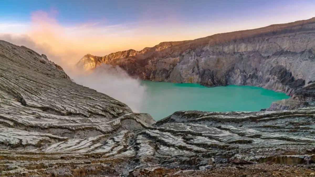 Ilustrasi. Pendakian Gunung Sagara tidak disarankan untuk pemula karena medan dan jalurnya yang curam. Foto: tangakapan layar dari Traveloka