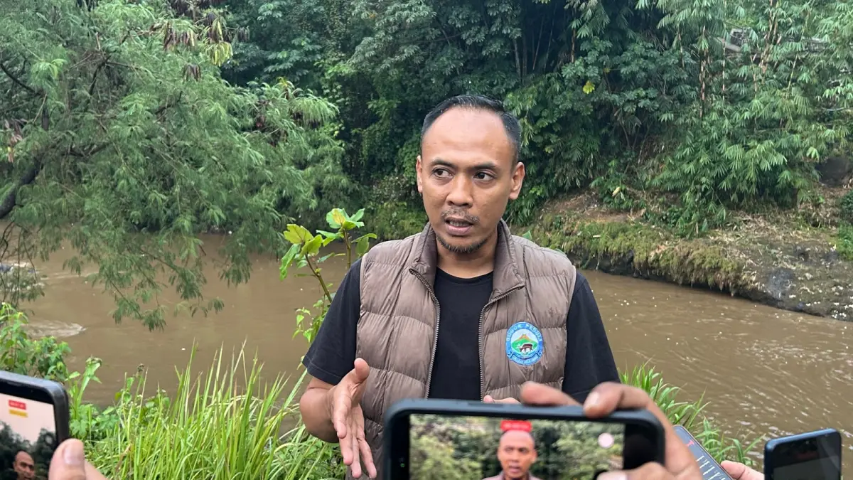 Kalak BPBD Kota Bogor Dimas Tiko saat menyampaikan keterangan (Fauzan/Radar Bogor)