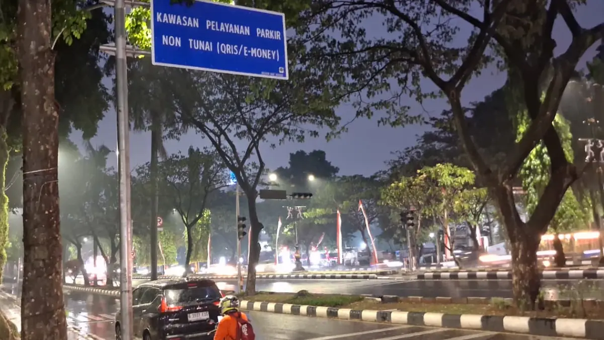 Tepi jalan umum ruas Jalan Tegar Beriman yang akan dijadikan tempat palkir dan pilot project pembayaran  melalui QRIS dan dompet elektronik. (Muhammad Ali/Radar Bogor)