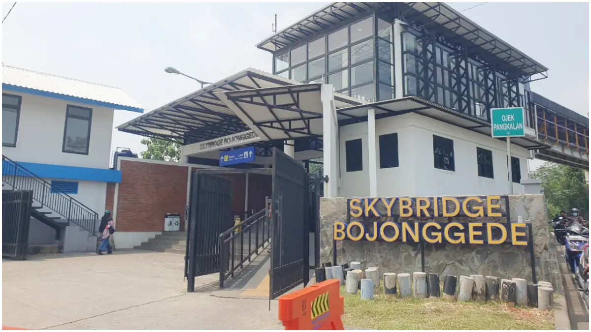 Area Skybridge Stasiun Bojonggede, Kabupaten Bogor. (Foto : Billy/Radar Bogor)
