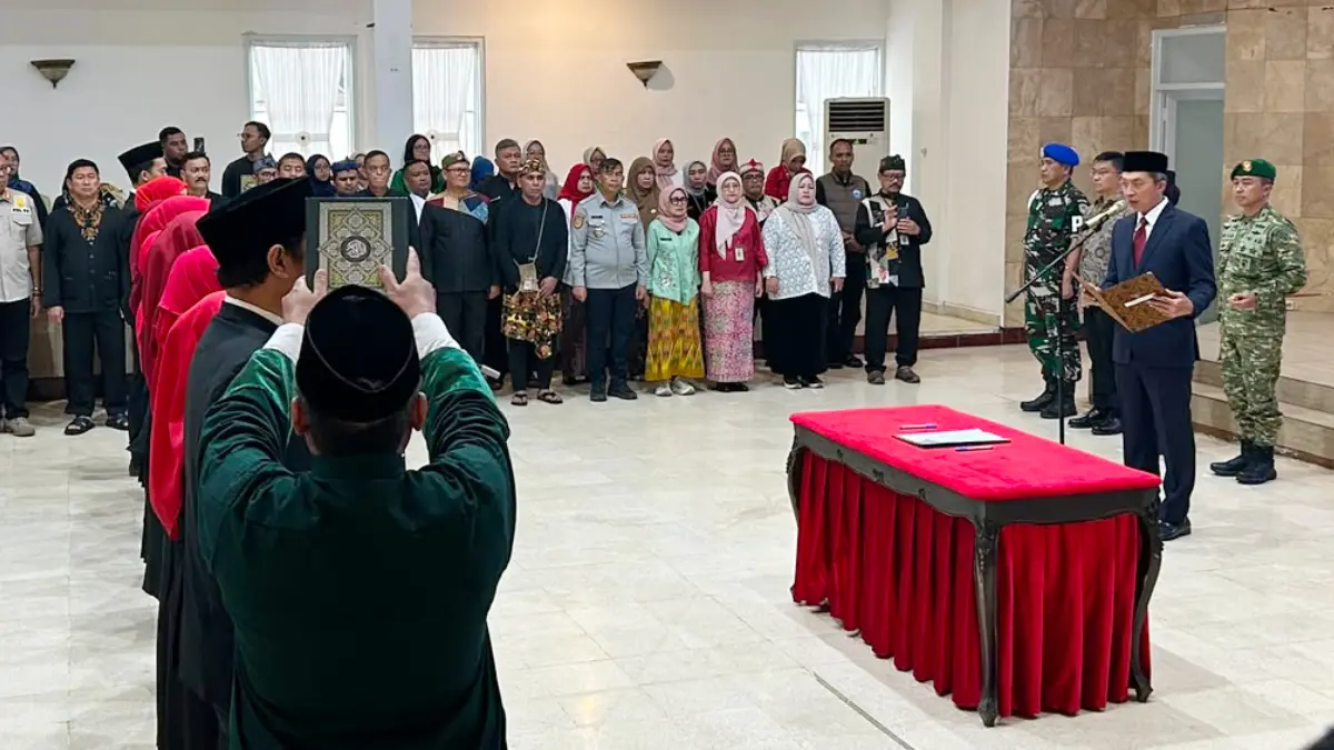 Wali Kota Bogor Dedie A Rachim melantik para pejabat di lingkungan Pemkot Bogor. (Fauzan/Radar Bogor)